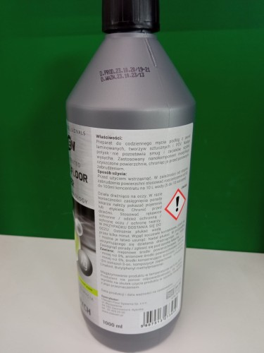 Płyn do mycia podłóg laminowanych koncentrat  NANO SILVER